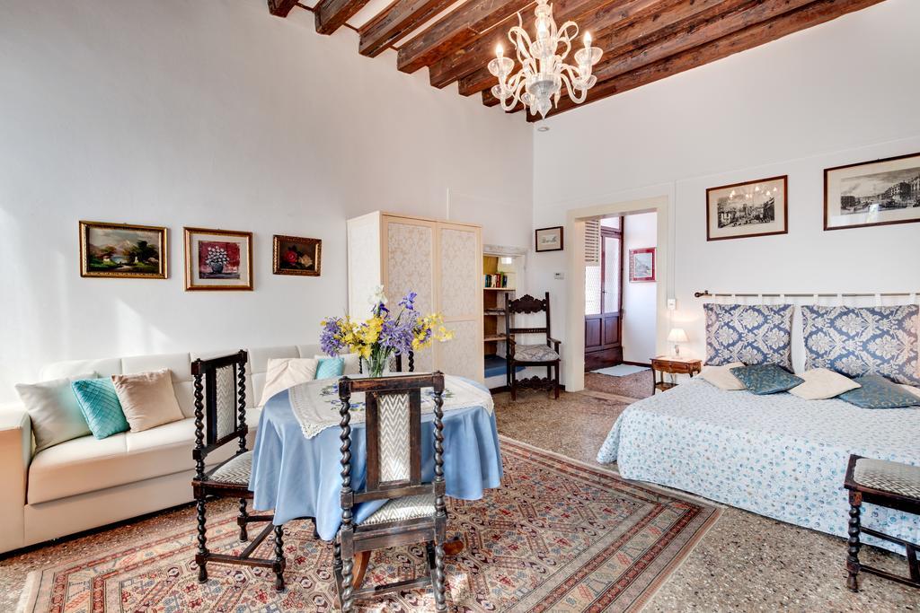 Ca' Badoer West Venice
